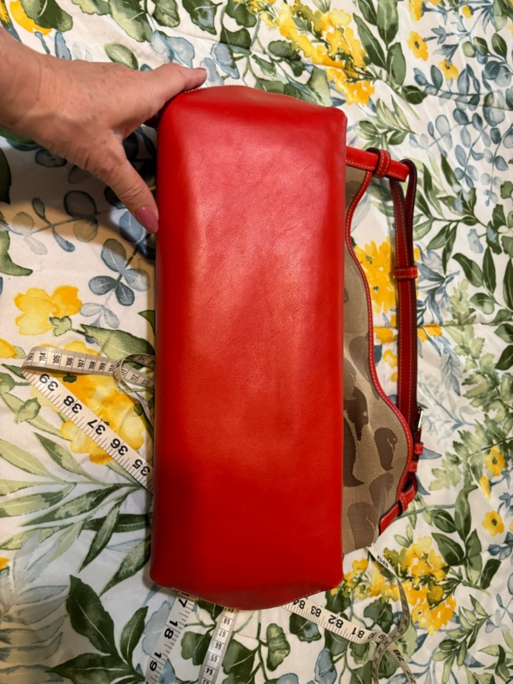 Dooney & Bourke Duck Logo Shoulder Bag Red Trim Vintage Novelty - Picture 4 of 9